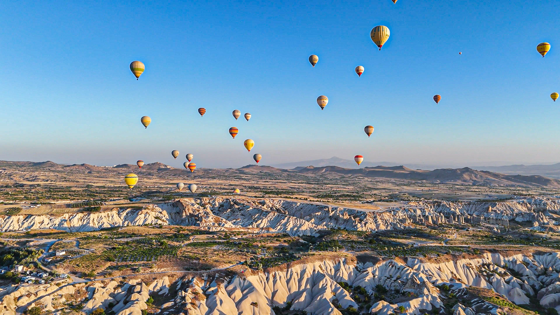 Baloons flying over Turkey in Capadocia